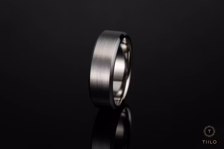Titan ring