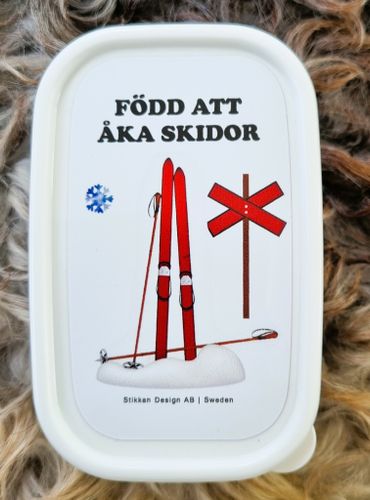 Mellislåda Född att åka skidor