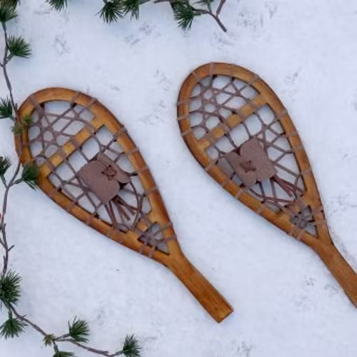 Vintage snöskor till dekoration