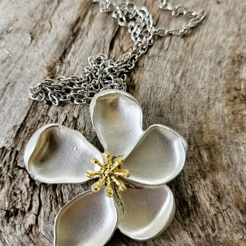 Hjortonblomma Berlock med kjedja