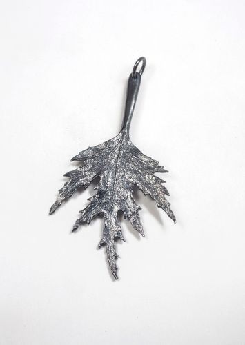 Hänge Mellan oxiderat Silver