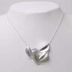 Halsband silver - Bladverk, 5 blad