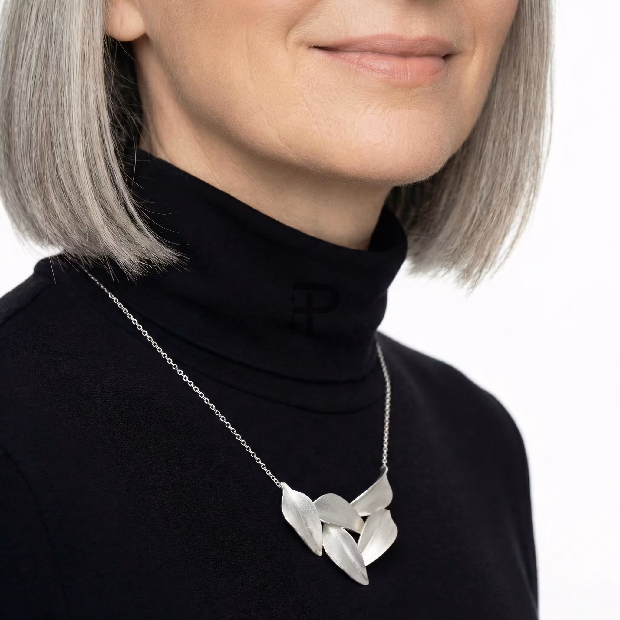 Halsband silver - Bladverk, 5 blad