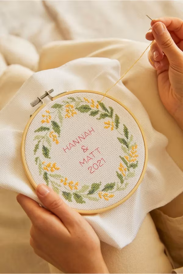 Broderikit korsstygn "The serene leaves"