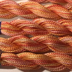 Pärlgarn nr 5 Color variations korall 4120