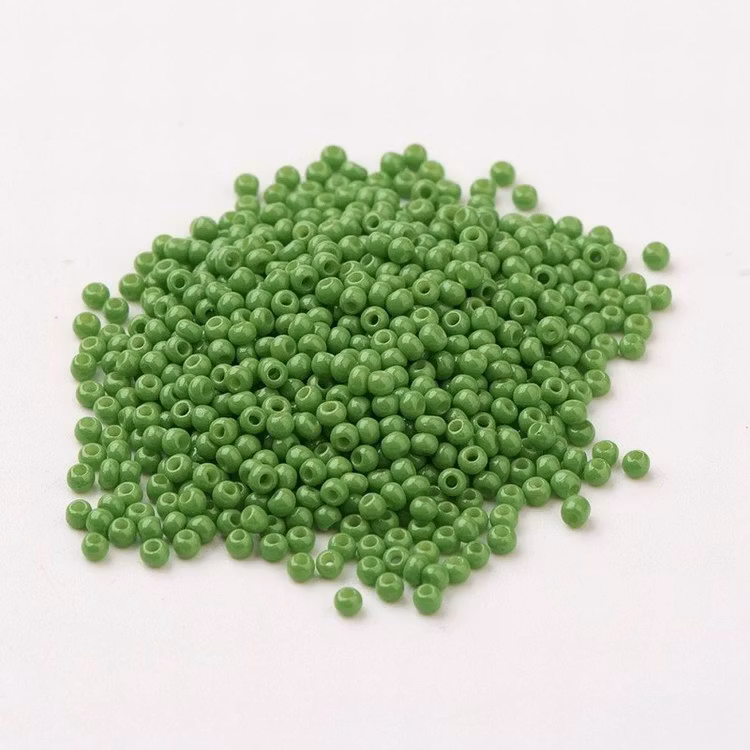 Seedbead 13/0 opak ärtgrön