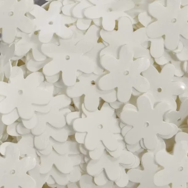 Paljett blomma 15mm vit