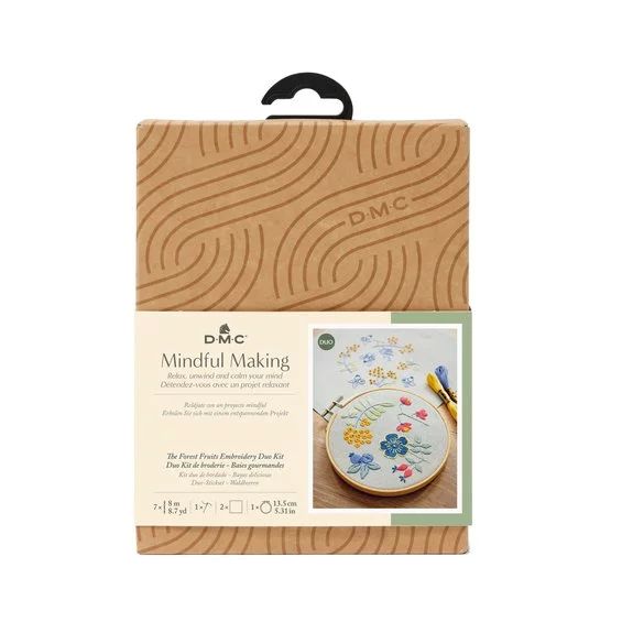 Broderikit "The forest fruits"