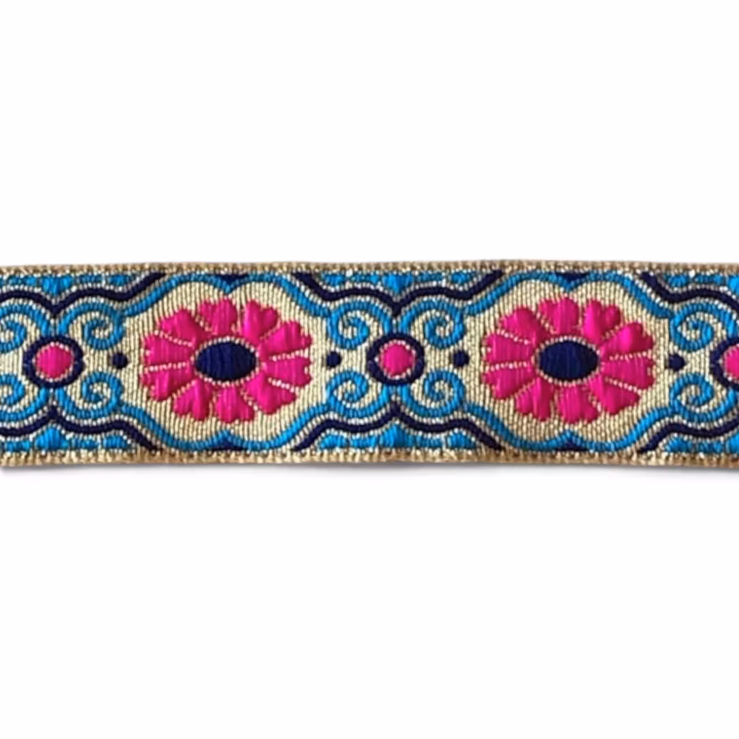 Dekorband guld med cerise blommor 30mm
