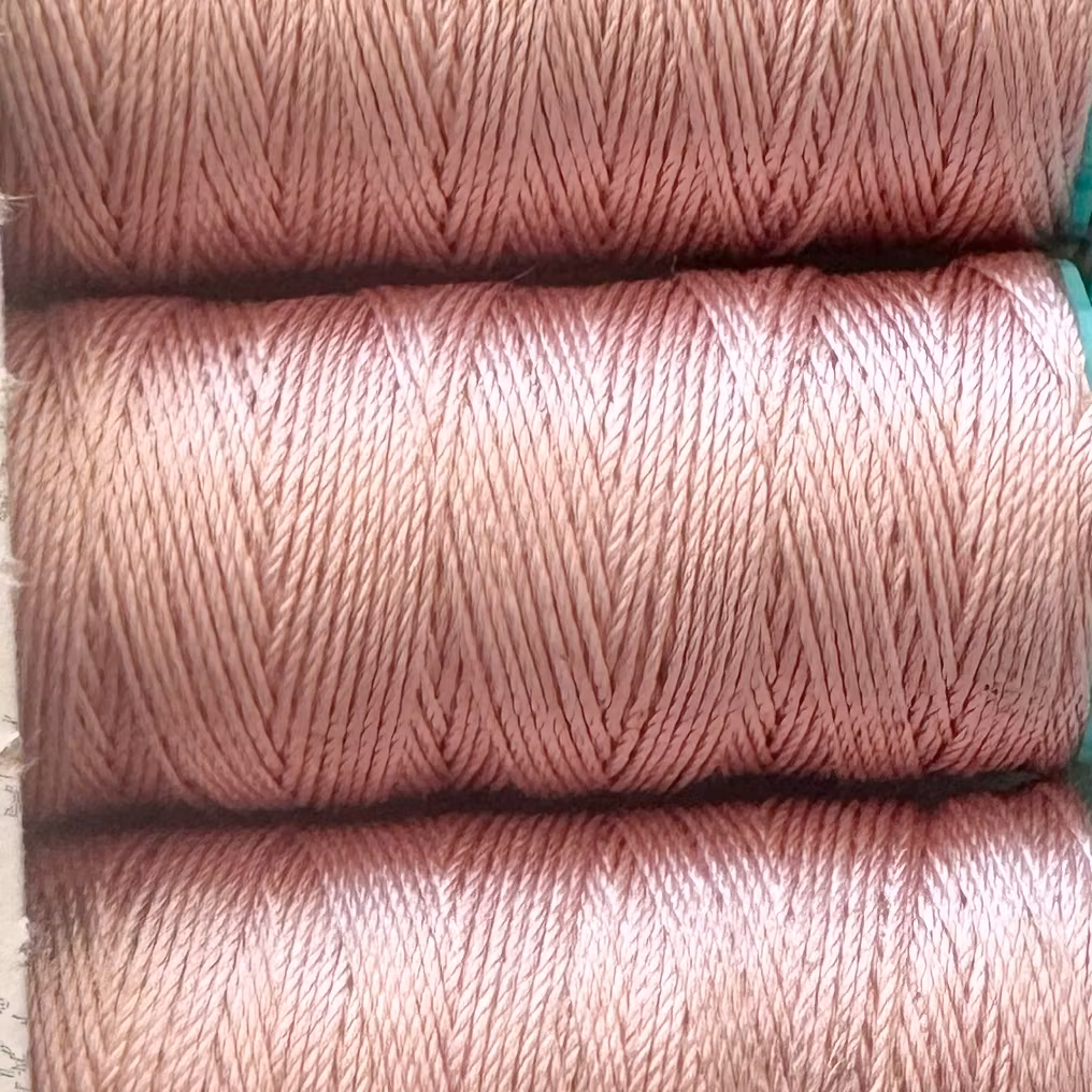 Knapphålssilke rosa 320