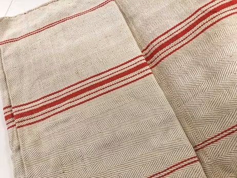 Tygsäck med röda ränder