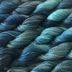 Pärlgarn nr 8 melerat turkos