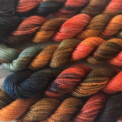 Pärlgarn nr 8 melerat teal-röd-orange-grön