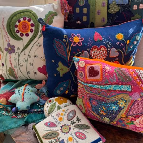 Kurs Yllebroderi med applikationer online feb mars 2026