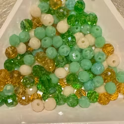 Glaspärla ljusgrön mix