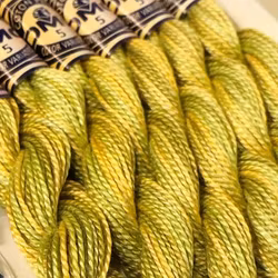 Pärlgarn nr 5 Color variations gulgrön 4070