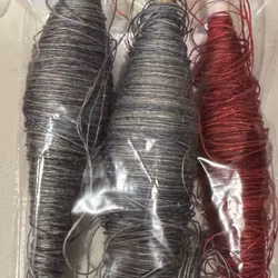 Lintråd 3 små rullar grått & mörkrosa