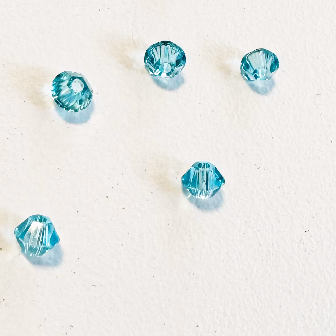 Pärla bicone glas 4mm turkos 10-p