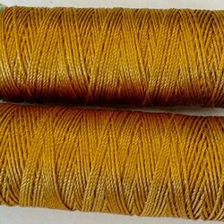 Knapphålssilke lejongul 412