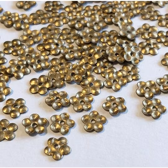 Paljett blomma 5mm antikguld