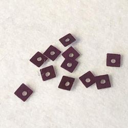Paljett fyrkantig 4x4mm vinröd
