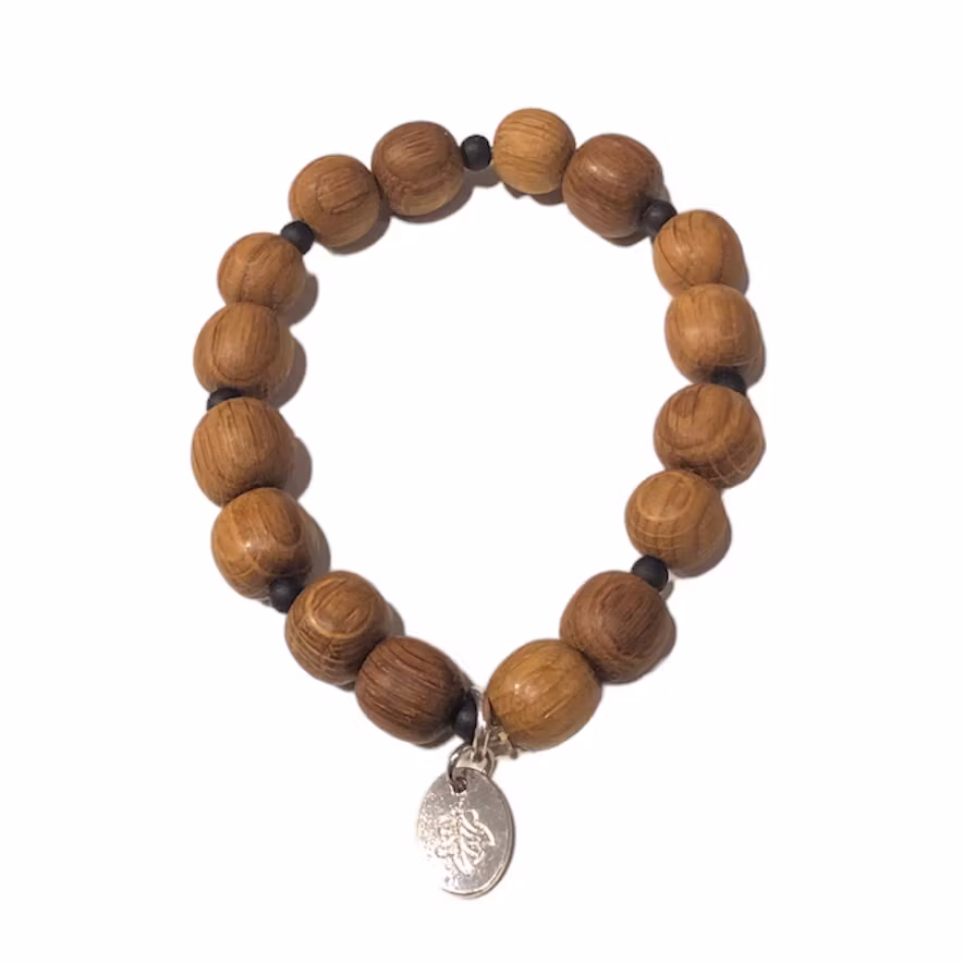 Armband av ek
