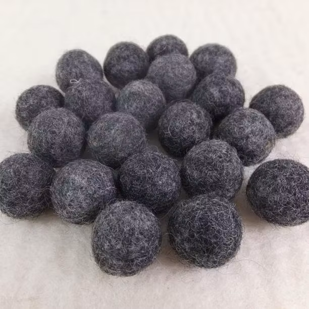 Filtboll 30mm mörkgrå