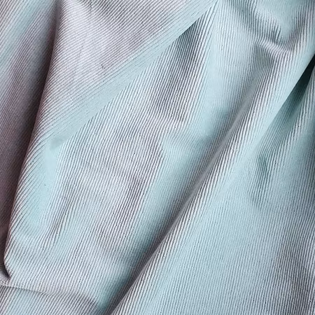 Smalspårig manchestervelour mint