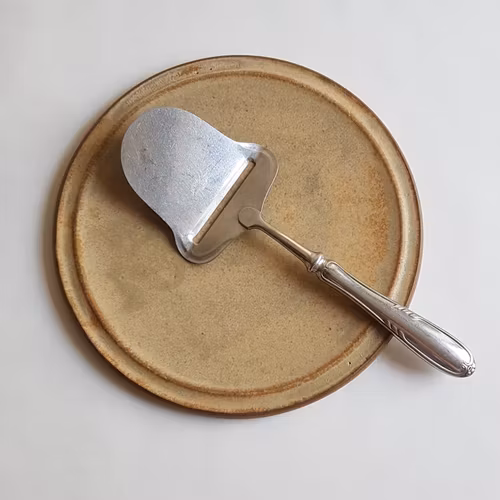 Ostfat i Serien Sand