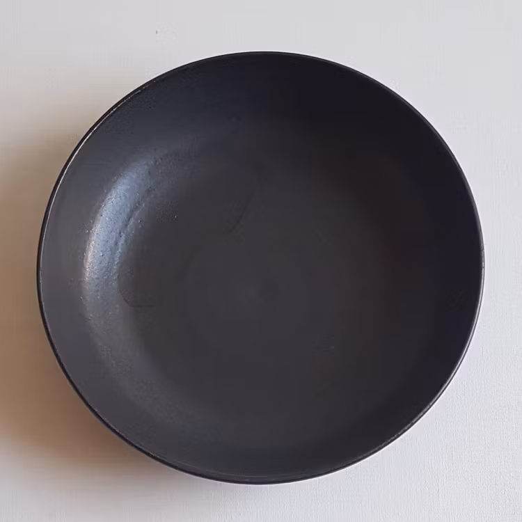 Djuptallrik i Serien Svart Granit