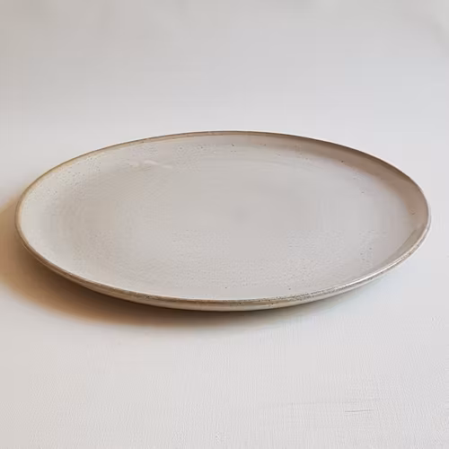 Mattallrik med låg kant i Serien Crème / Gräddvit