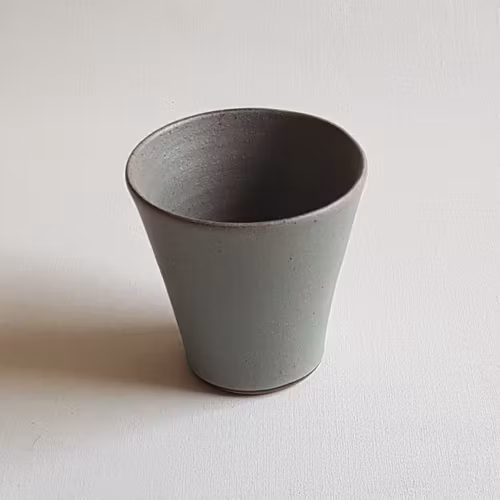 Cappuccino / Liten Kaffemugg i Serien Råsiden / Grågrön