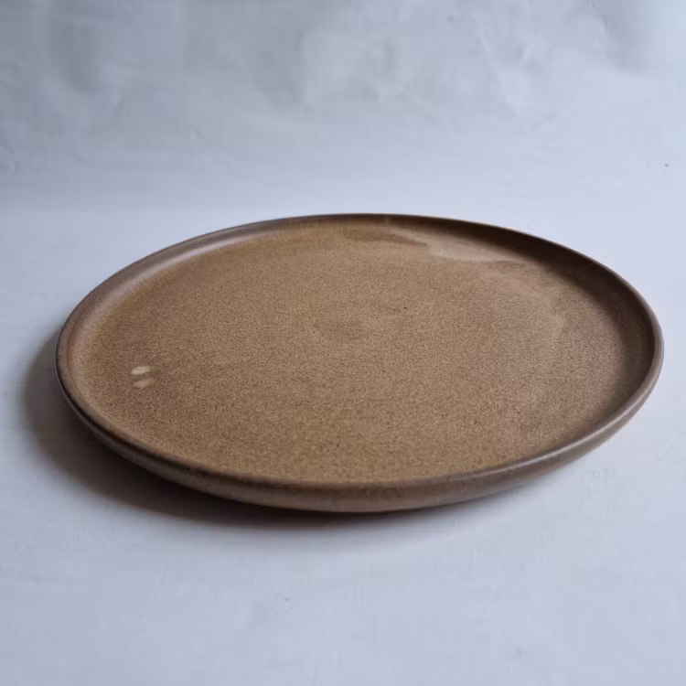 Mattallrik med låg kant i Serien Sand