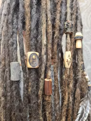 "Ved" - Trädekoration till dreads (10mm hål)