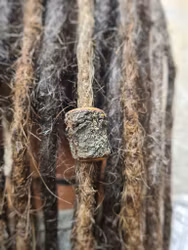 "Skogsbit" - Trädekoration till dreads (8mm hål)
