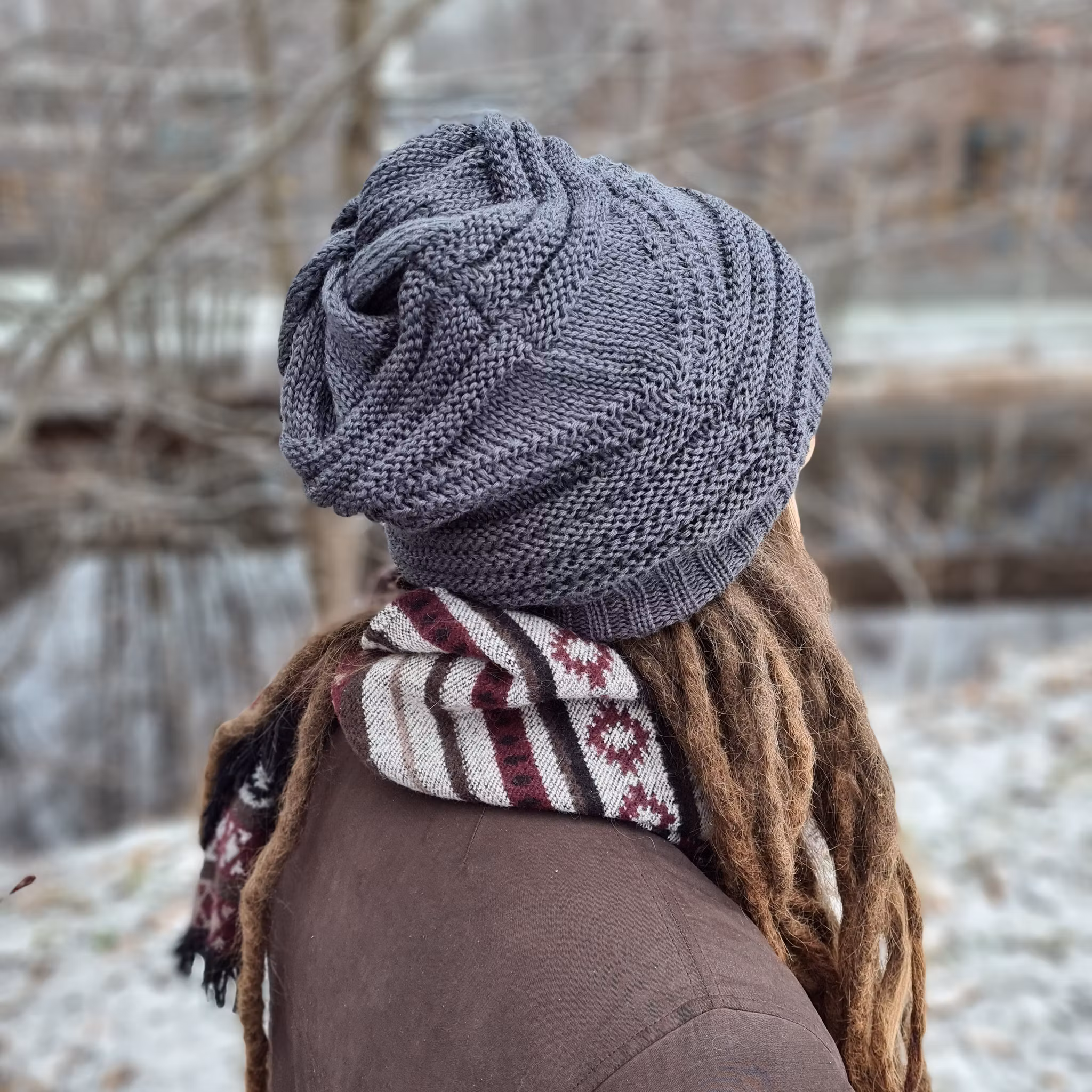 Dreads Stickad Mössa (med hål)