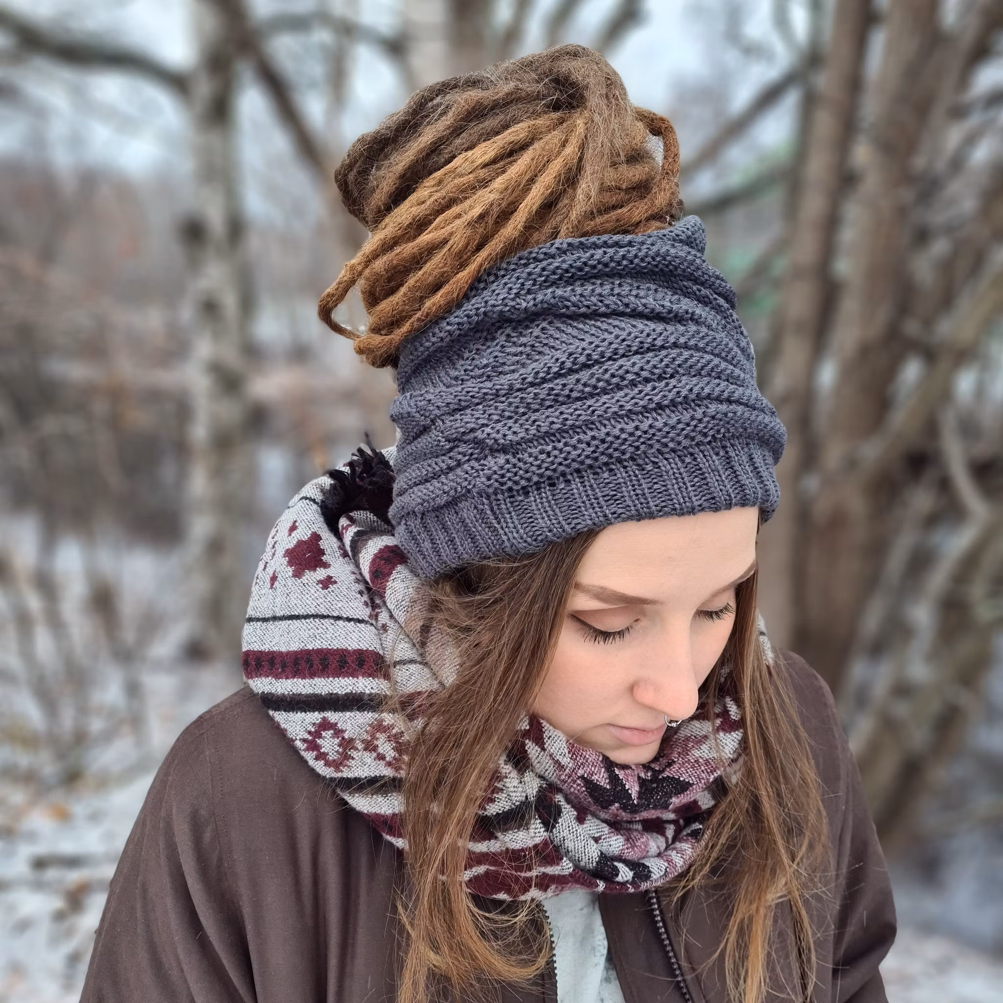 Dreads Stickad Mössa (med hål)