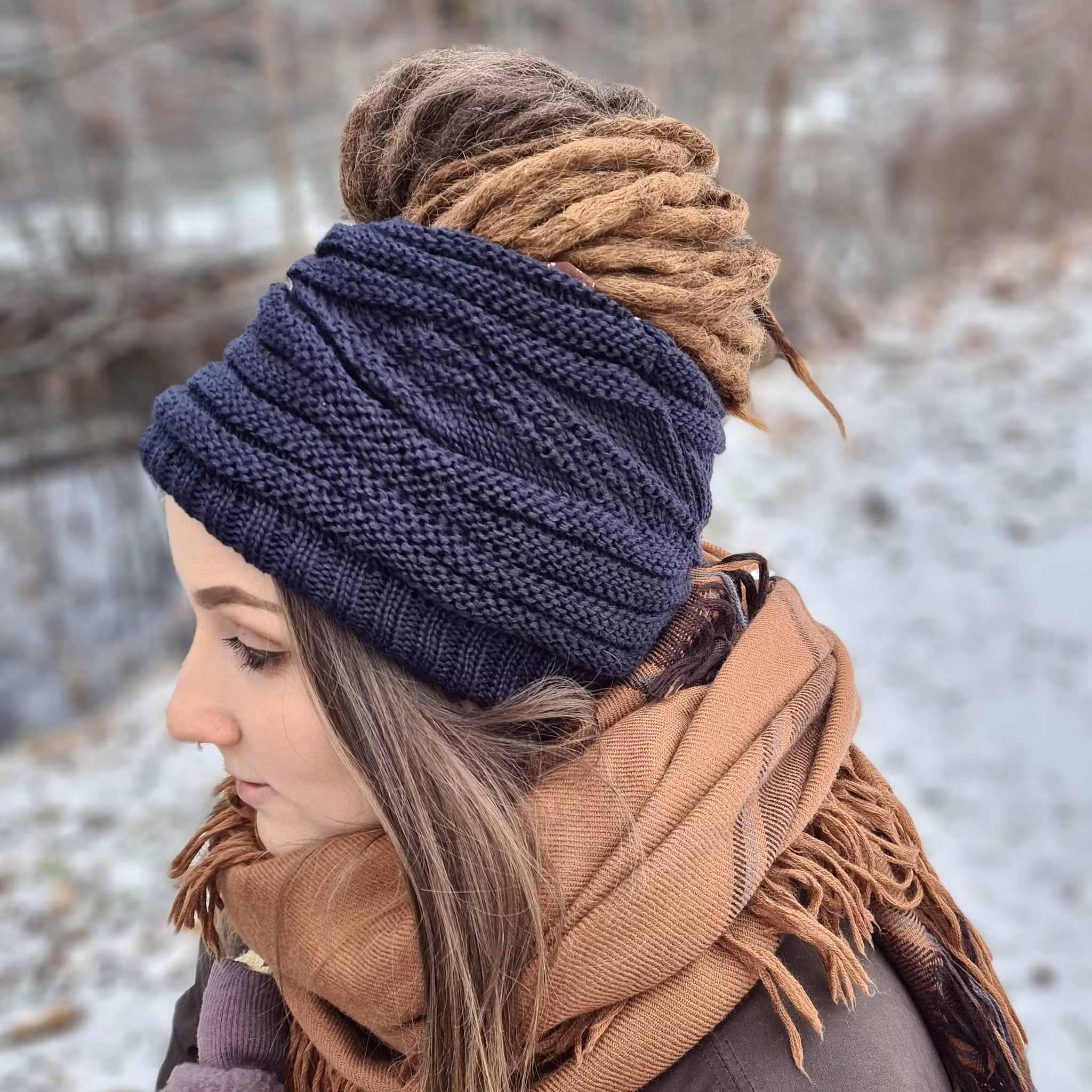 Dreads Stickad Mössa (med hål)