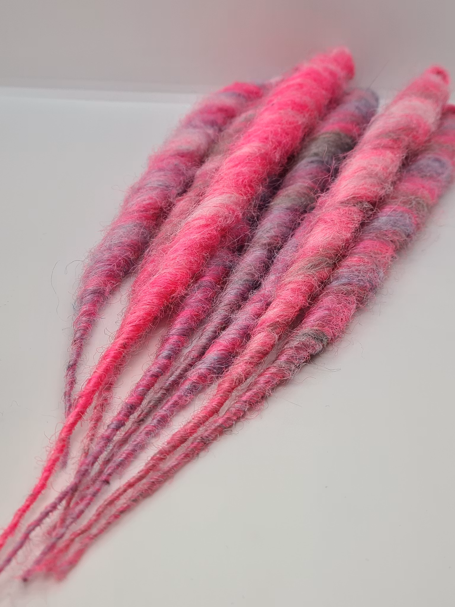 Rosa Candycane SE Syntetdreads 35cm (8st)