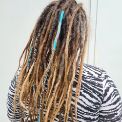 "Storm" Dekorationskit Till Dreads (Grå, Mörkblå, Turkos Trådar)
