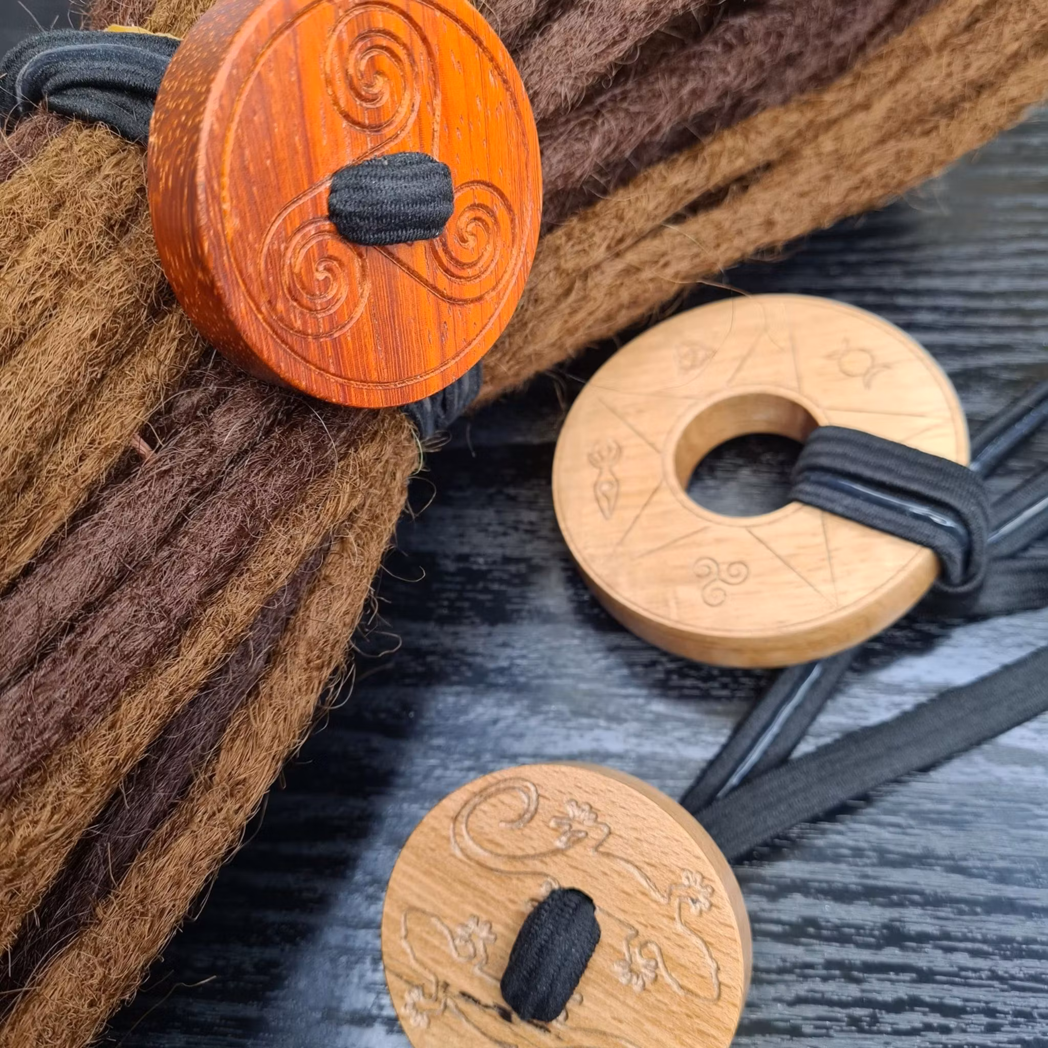 ButtonLOXX - Matrix Dreadtie