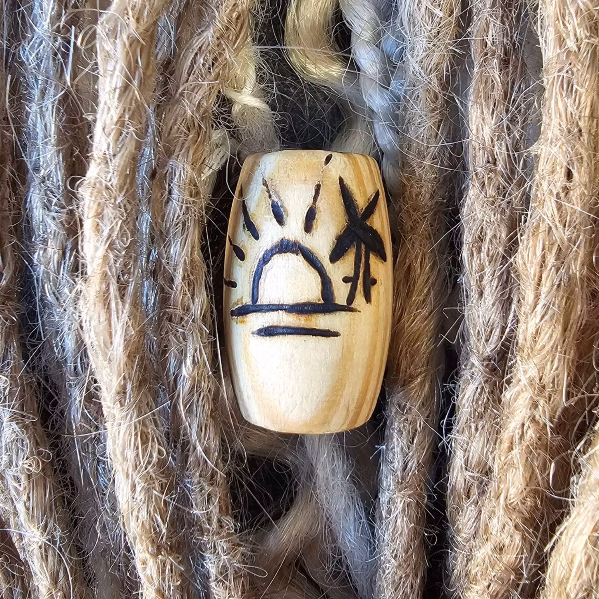 "Tropisk" - Stor Oval Trä (8-9mm hål) L/XL