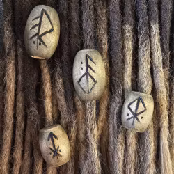 "Runik" - Stor Ask Ljus Träpärla (8-9mm hål) Large