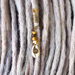Spiral - Stenar med Snäcka (Guld 0,85 cm)