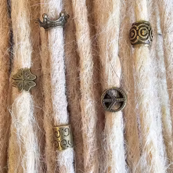 "Lyckans Fred" Dreadsmycken Small