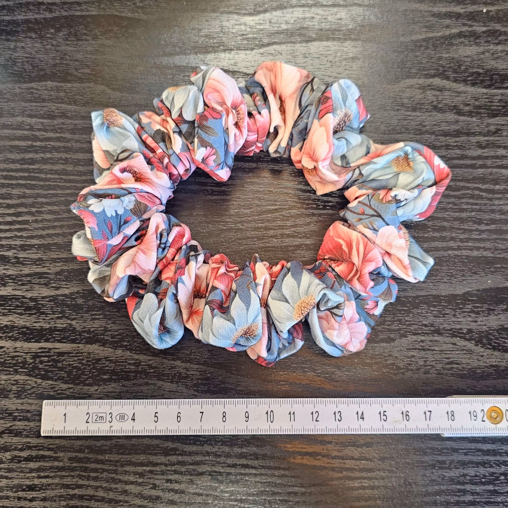 "Körsbärsblomma" XL Scrunchie Dreadsnodd