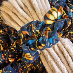 "Midnattsblom" XL Scrunchie Dreadsnodd