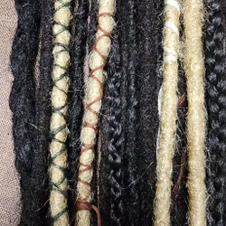 "Mylle" Dekorationskit (Vit, Brun, Metallisk Grön Trådar)