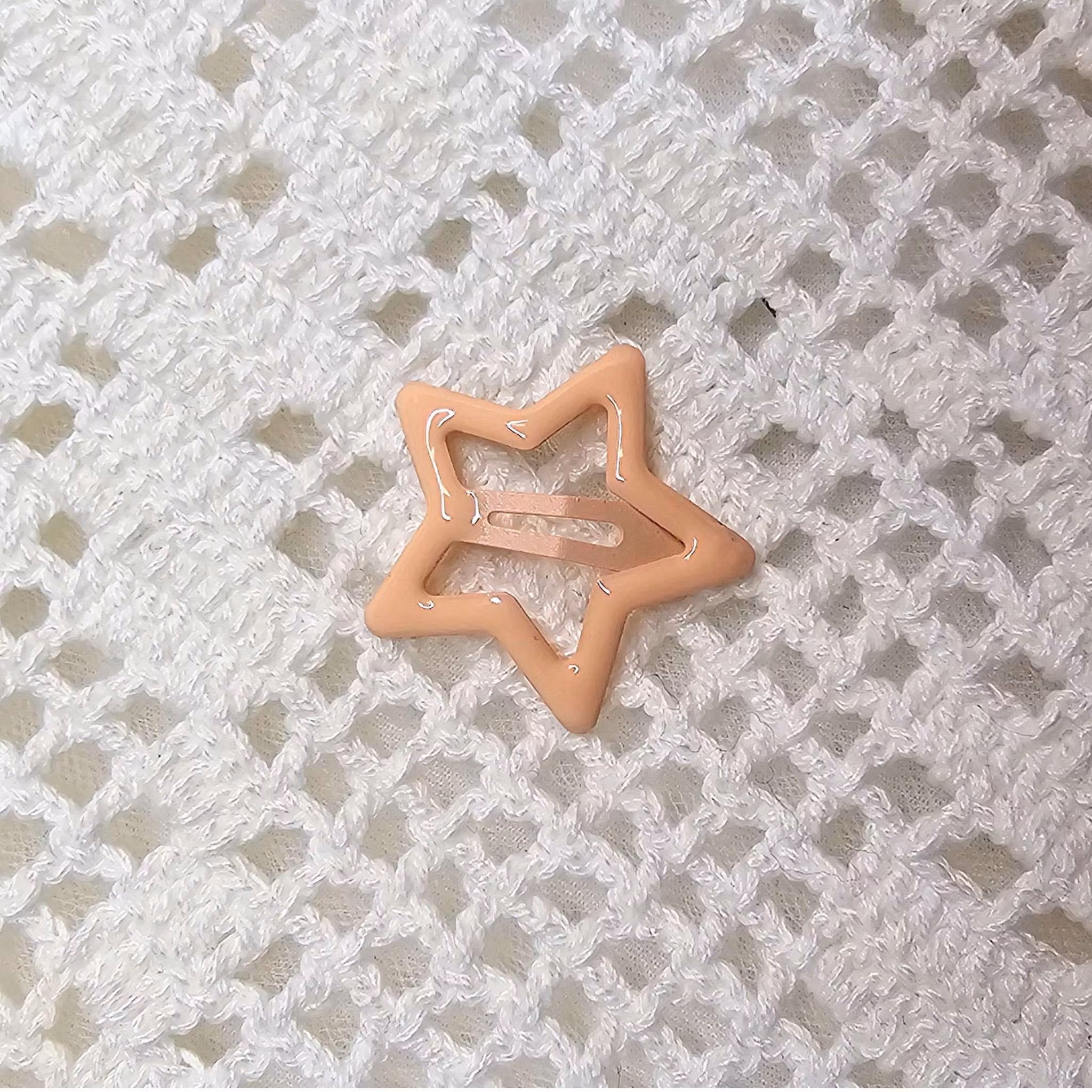 Nude Beige "Stjärna" Hårspänne