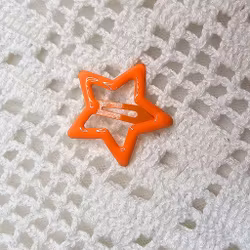 Orange "Stjärna" Hårspänne
